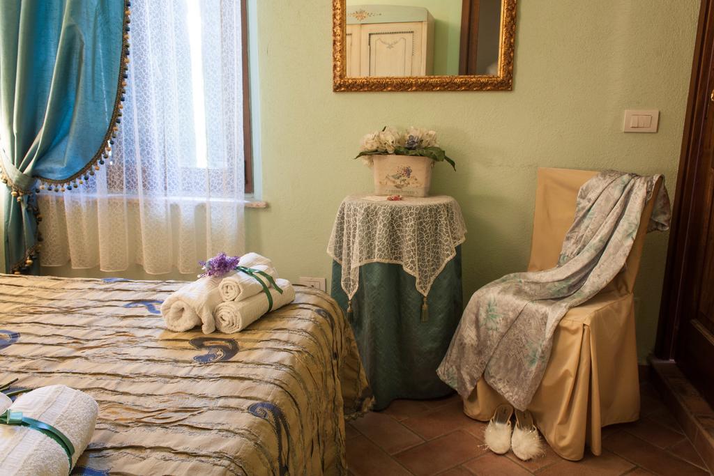B&B Il Sogno Del Musicista Монталчино Екстериор снимка