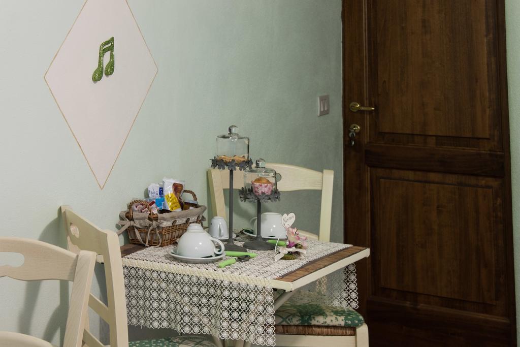 B&B Il Sogno Del Musicista Монталчино Екстериор снимка